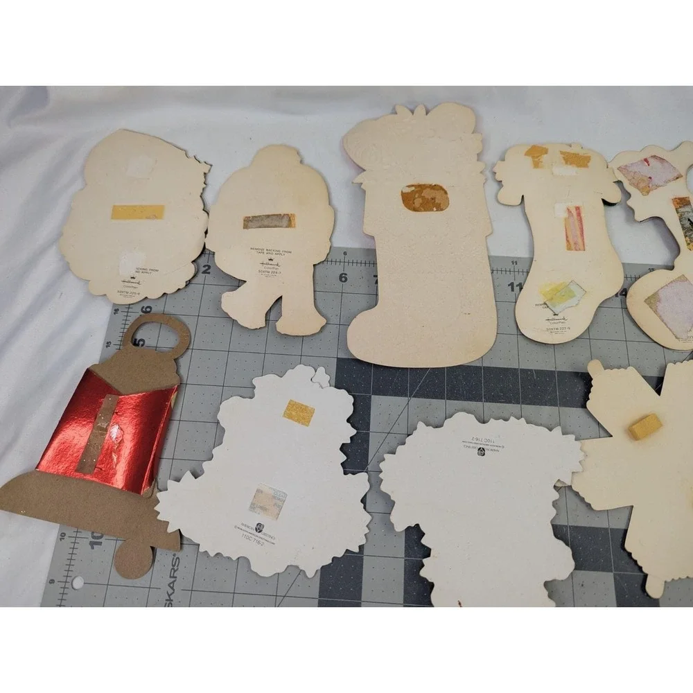 Hallmark Vintage Cards Christmas Decor Hanging Paper Metallic‎ Foil Lot